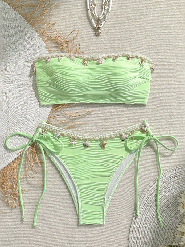 Green textured strapless bikini with seashell trim and high elasticity for a stylish swimwear look