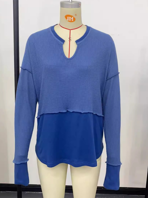 Blue long-sleeved solid color casual shirt for women, loose fit clothing type