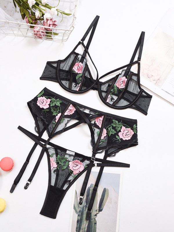 Women’s Classic Embroidered Lace Mesh Sexy Lingerie Three-piece Set - Black / S