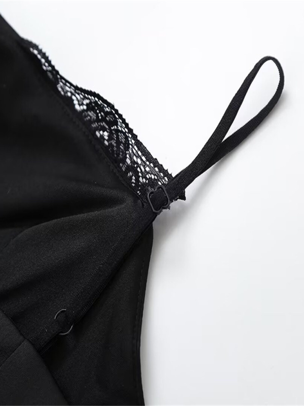 Women’s fashionable and versatile slim fit satin camisole
