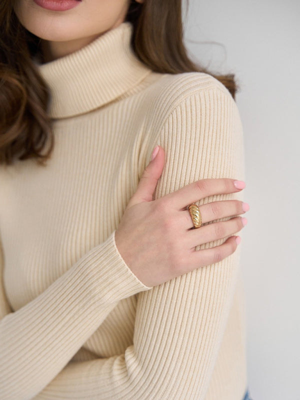 Women’s slim high collar long sleeve pullover sweater