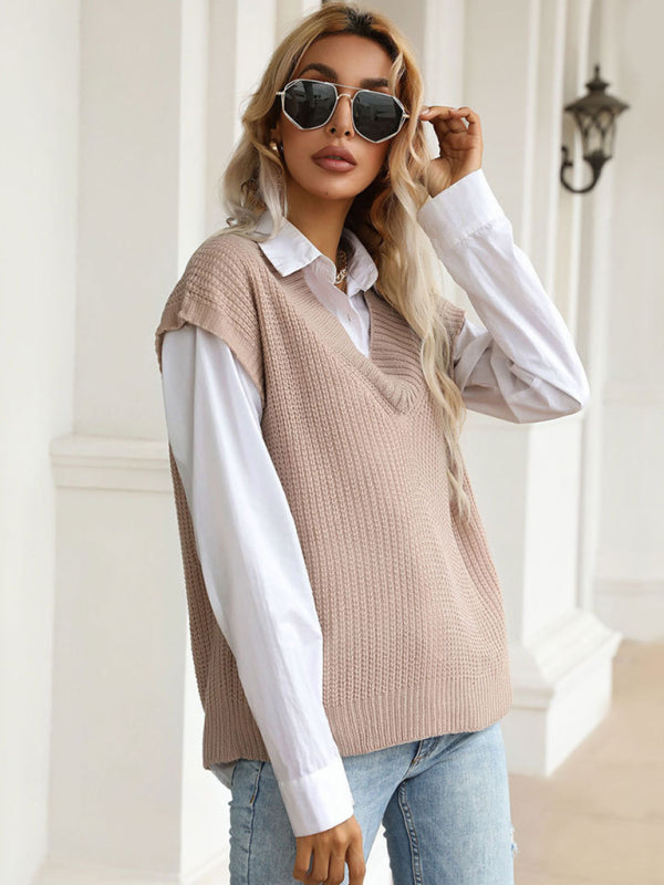 Women’s solid color v-neck knitted sweater vest - Khaki / S