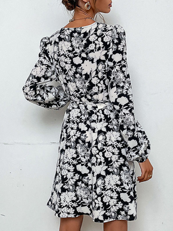 Women’s Woven V-Neck Printed Long-Sleeved Dress
